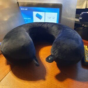 NEW ! Fabuday Memory Foam Travel Pillow Black